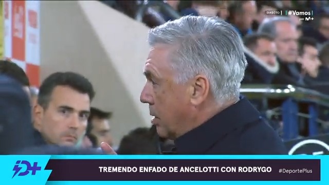 🫵 "Tú a mí me saludas". Ancelotti, a Rodrygo. #DeportePlus