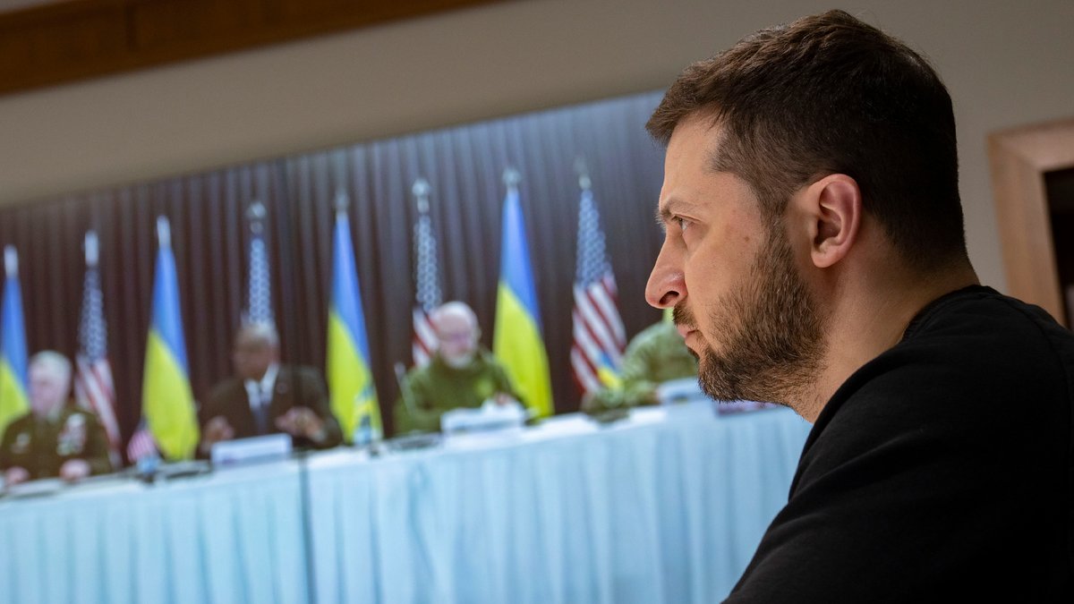 #Ramstein The war started by RF doesn’t allow delays. I can thank you hundreds of times – but hundreds of "thank you” are not hundreds of tanks. We must speed up! Time must become our common weapon, just like air defense, artillery, armored vehicles &amp; tanks. The Kremlin must lose