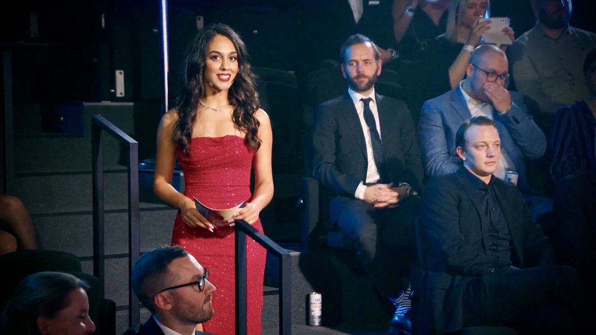 I’M FULL TIME HOSTING! 🥳 In 2022, I hosted at 32 events & product launches in 15 different game titles, & was a presenter on an Esports/Gaming TV show! For 2023, I’d love to host for you! 🎞️ ✉️ veracity.esports@hotmail.com RT’s/vouches appreciated☺