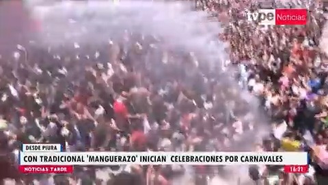 EN VIVO | Piura: con tradicional ‘manguerazo’ inician las celebraciones por carnavales en Catacaos. ►