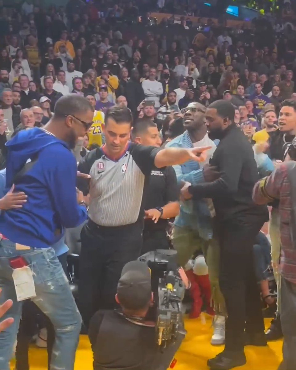 Shannon Sharpe and the Grizzlies shared words during Grizzlies-Lakers.