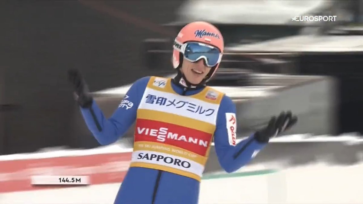 Tak się wygrywa kwalifikacje w #Sapporo❗ Dawid Kubacki odleciał na Okurayamie❗ Obiektywnie, co w czasie próby Dawida robił czeski sędzia? Tylko złe odpowiedzi 😅 #skijumpingfamily