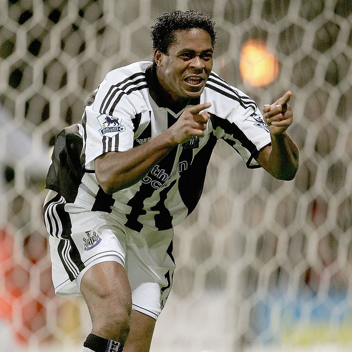 ⚽️ Patrick Kluivert ⚽️ Craig Bellamy 🔙 A 2-0 win at Selhurst Park from 2004