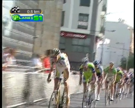 💚 #SaturdaySprint con Andre Greipel 🦍 ganando en Vinaròs. La Vuelta 2009, Etapa 5. 💚 #SaturdaySprint with André Greipel winning in Vinaròs. La Vuelta 2009, stage 5.