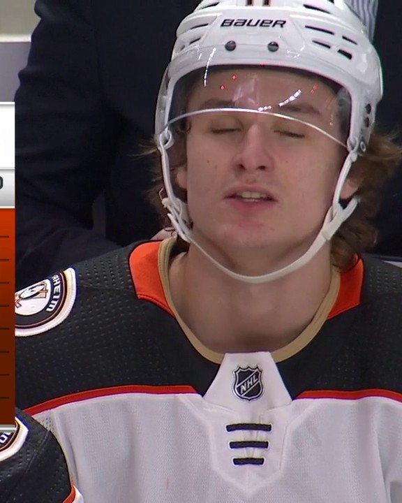 🎶| Professional hockey player, Trevor Zegras singing @TaylorSwift13's "You Belong With Me" 🏒