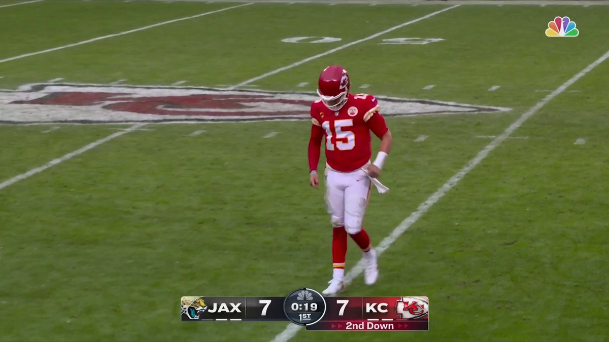 Patrick Mahomes is being checked out by the medical staff between quarters. #ChiefsKingdom #JAXvsKC on NBC and Peacock.