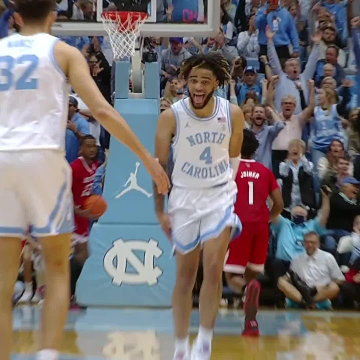 R.J. DAVIS OFF ONE LEG 😤 Carolina Basketball