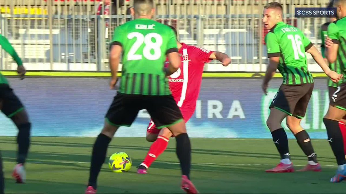 Gianluca Caprari takes matters into his own hands and scores a beautiful goal. Game on in Monza! 🍿