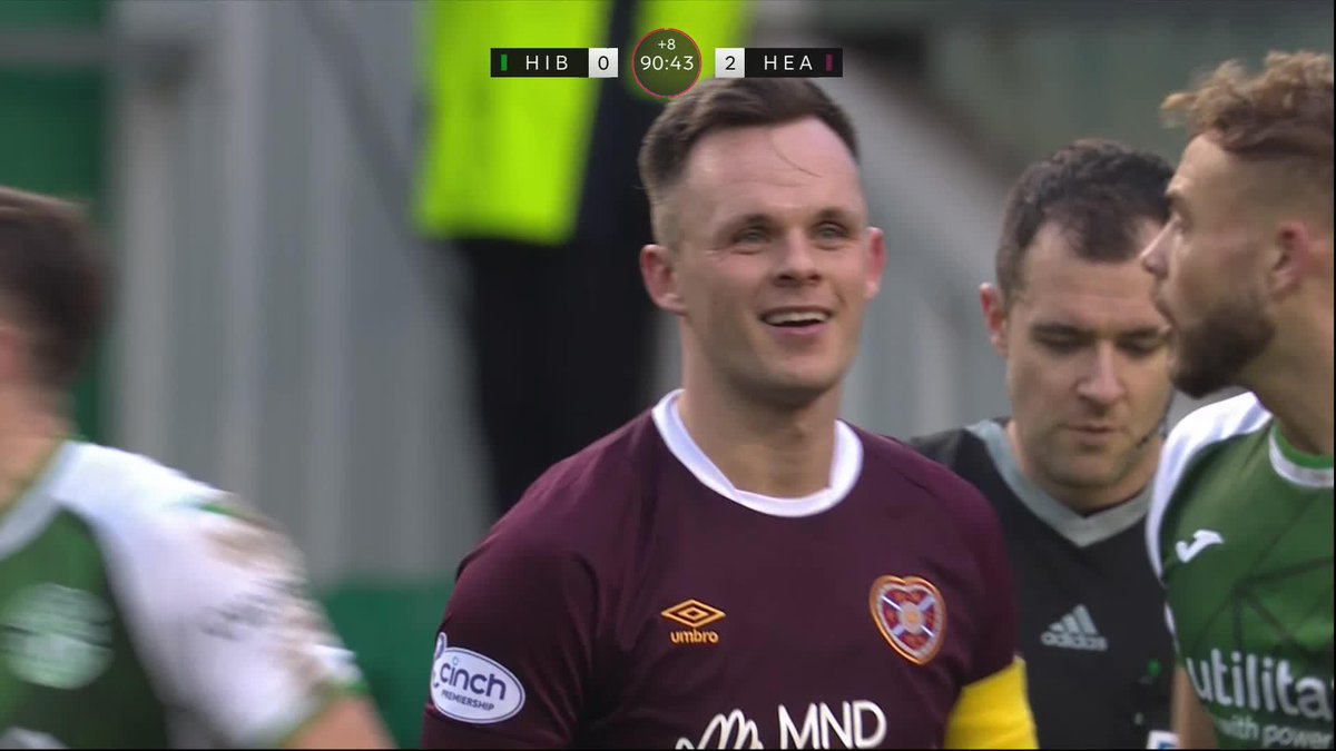 🎥 Hearts captain Lawrence Shankland is shown a second yellow for this tackle on Rocky Bushiri 🟥 Did referee Don Robertson get this one right? 🧐