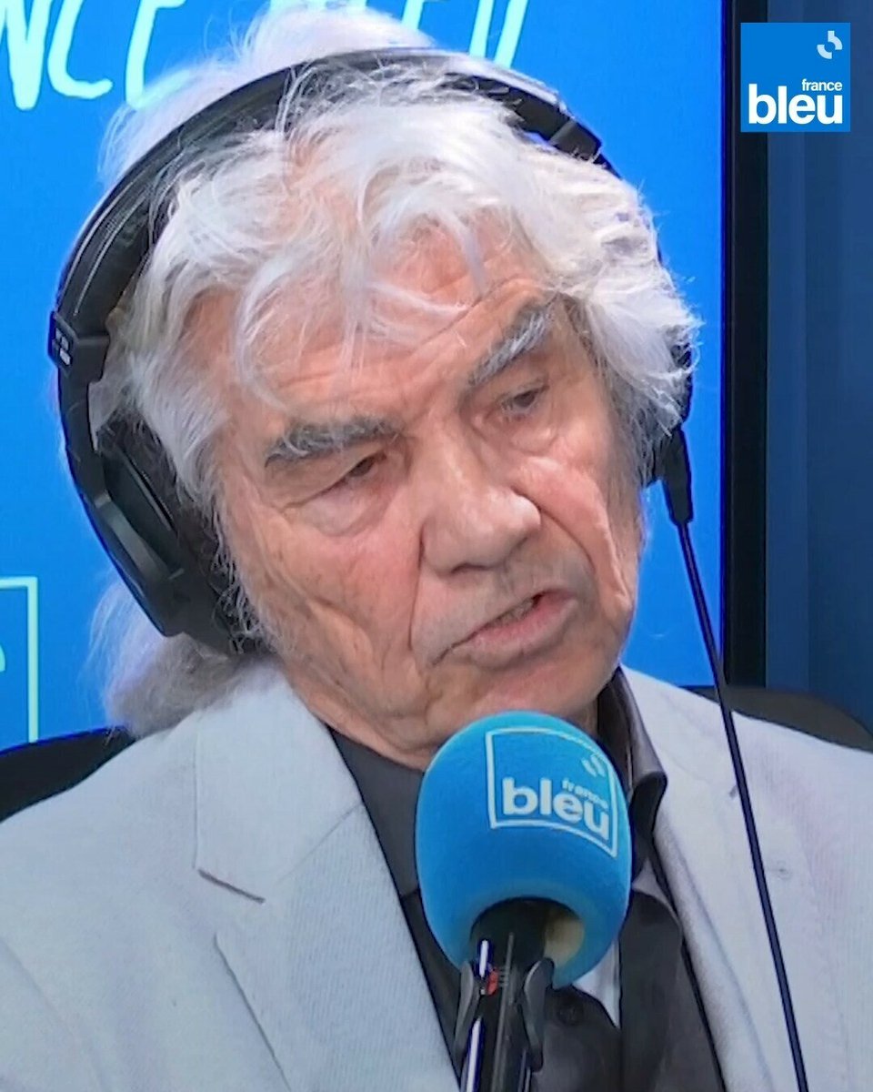 « C’est une honte ce qu’on a fait aux infirmières, aux soignants, aux gens des hôpitaux parce qu’ils ne voulaient pas avoir une piqûre. » Daniel Guichard au micro de @DeborahGrunwald s’insurge contre la non-réintégration du personnel soignant non vacciné #DansLeRetro #COVID