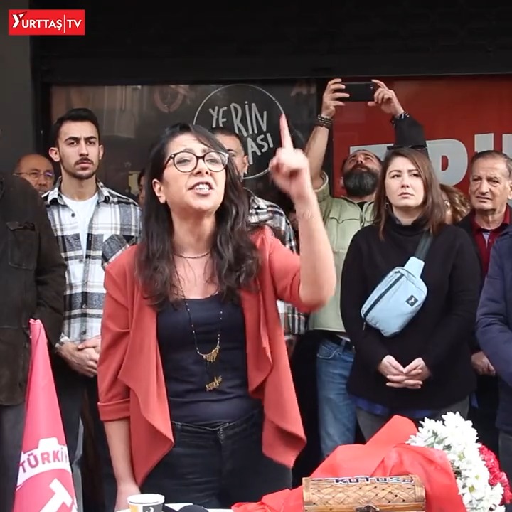 Sera Kadıgil: Yaşlı, zengin erkekler kulübünü and olsun değiştireceğiz! Saray rejimini yıkacağız! Tıpış tıpış gidecekler!