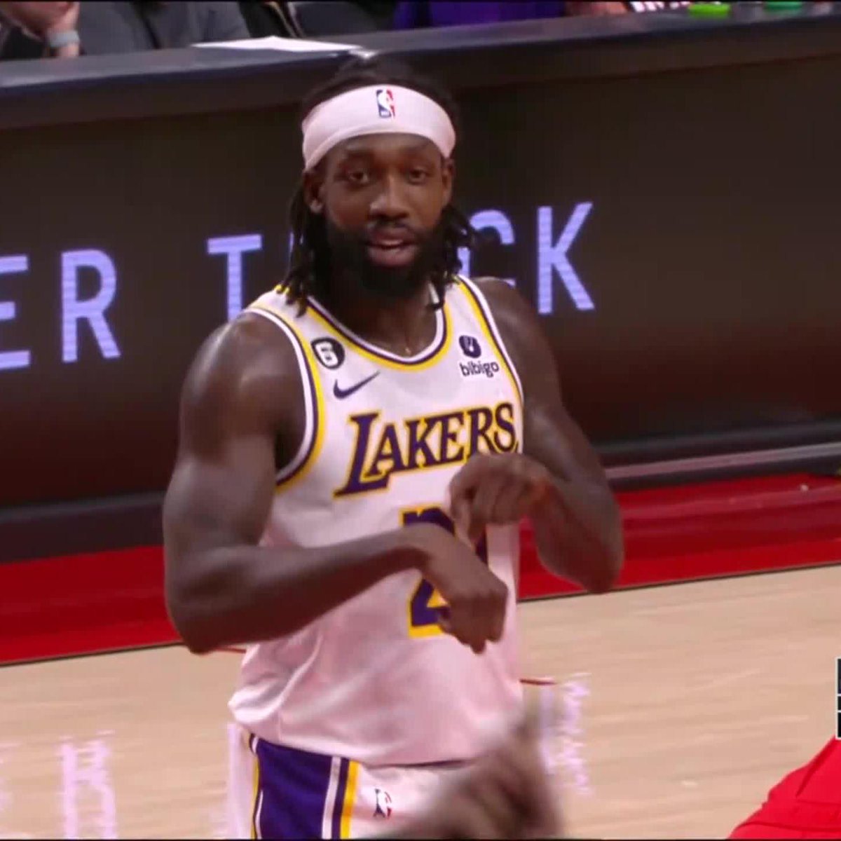 Pat Bev really trolled Portland after the Blazers blew a 20-point lead 😳⌚