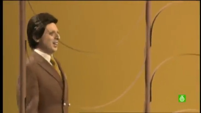 Cuando mi mente desconecta de 'Nadie Sabe Nada' reaparecen cosas como esta y me dan la noche. Buenos días.