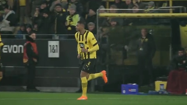 ⚽❤️ Haller vuelve al fútbol 👏🏻 El jugador del Dortmund deja atrás el cáncer diagnosticado a principio de temporada