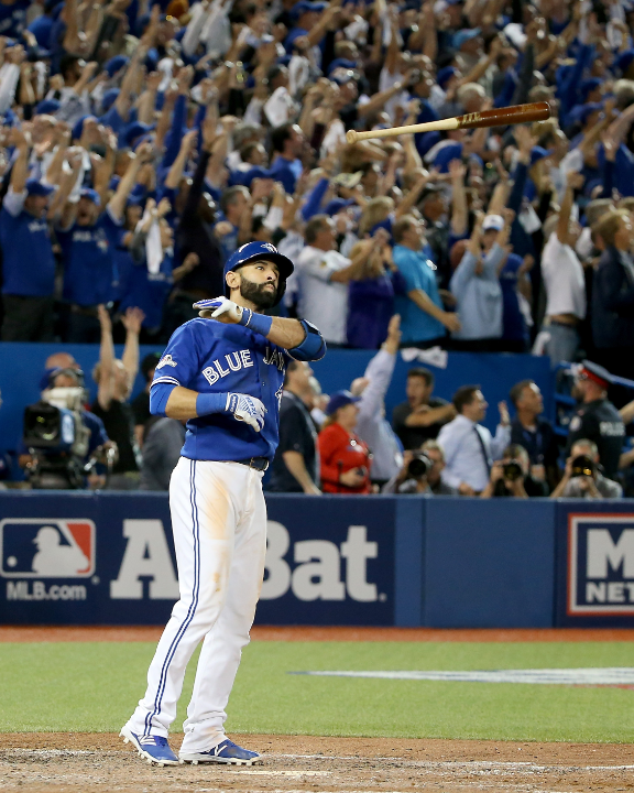 There is only one correct answer for best bat flip in baseball history. 😤