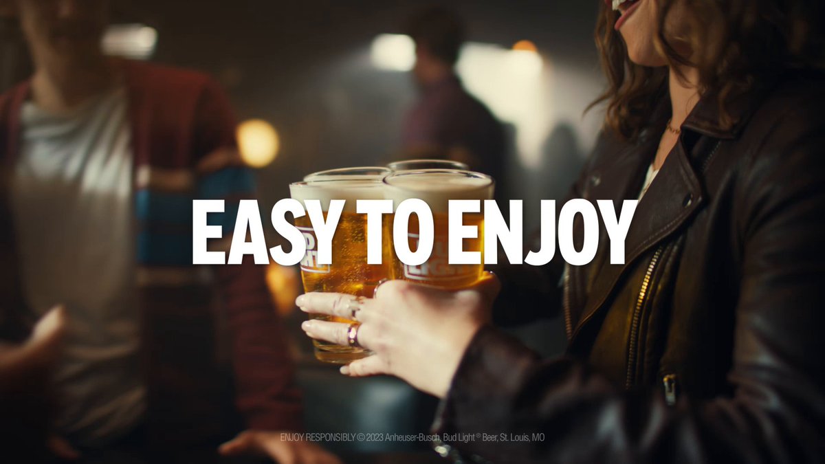 Carrying a round of beers is hard, but it’s #EasyToEnjoy