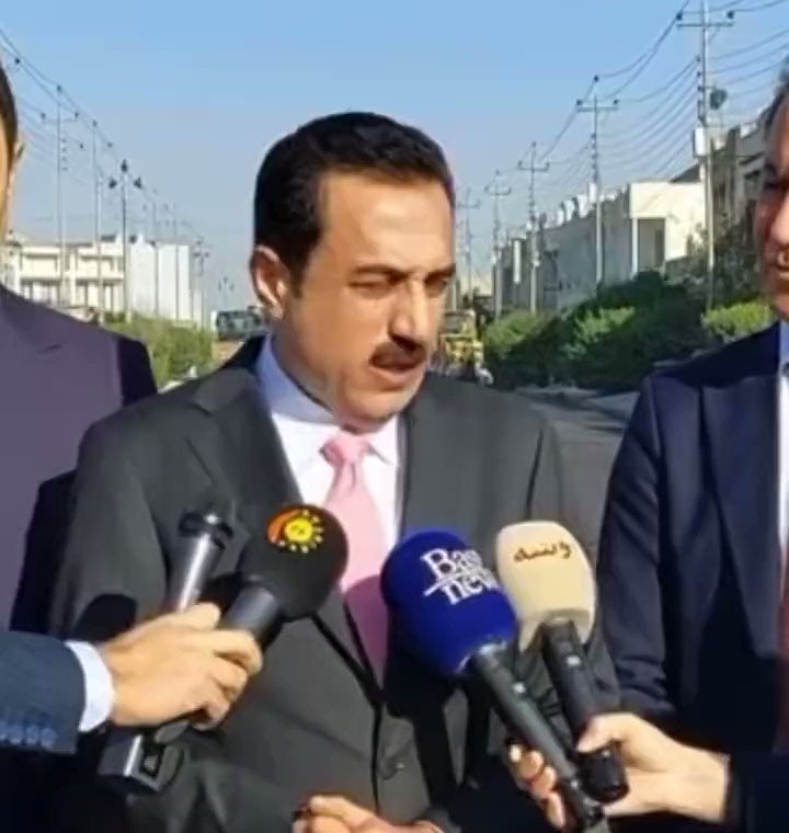 محافظ اربيل: كيف يكون لي ولاء لدولة حرمتني من ابي، لم اوجه دعوة للمنتخب العراقي للاحتفال، المنتخب العراقي طلب الحضور وابوابنا واحضاننا مفتوحة، لكن اذا دعوت المنتخب فهذه خيانة واجحاف، كيف يكون لي ولاء لدولة حرمتني من ابي!
