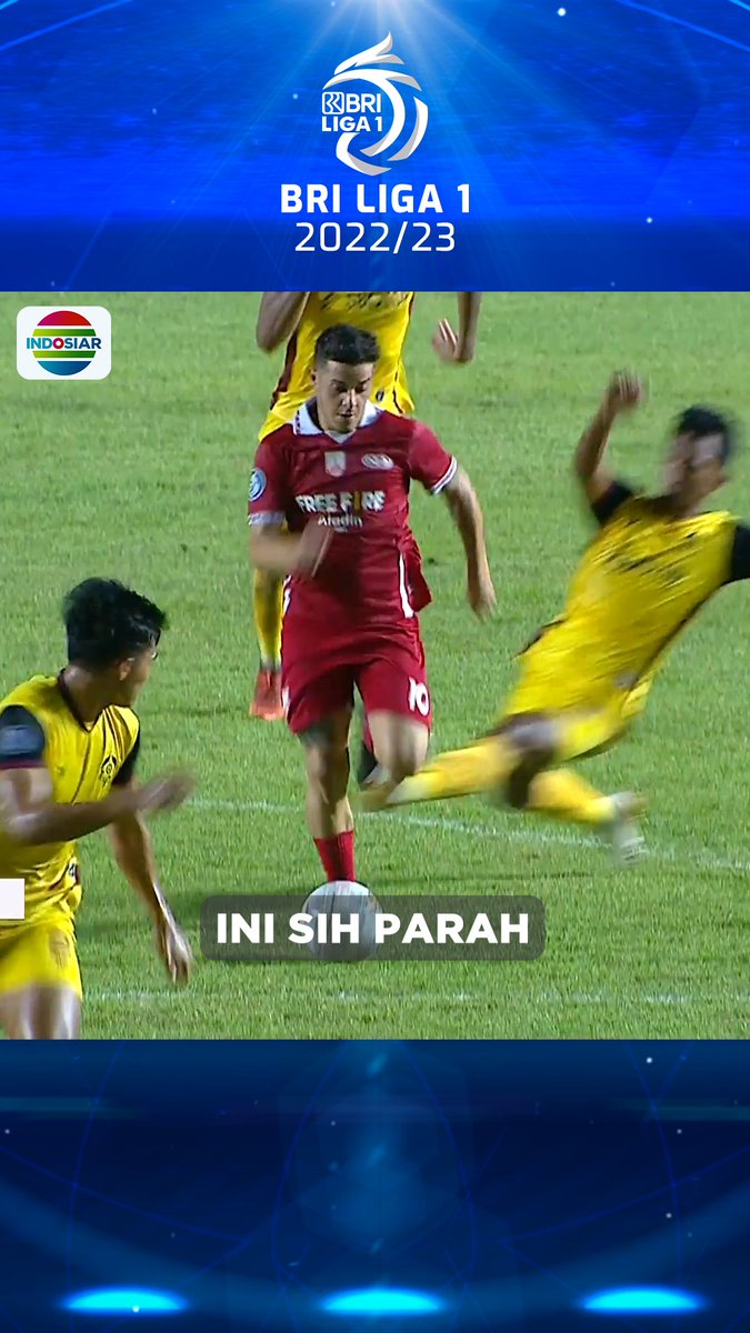 Mau sampai kapan tekel seperti ini dianggap biasa oleh wasit kita? Miris 😤