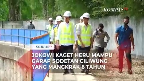 Presiden Joko Widodo mengecek proyek pembangunan Sodetan Kali Ciliwung ke Kanal Banjir Timur (KBT) di Jakarta Timur yang sempat mangkrak selama 6 tahun. Jokowi menyebut kaget Penjabat (PJ) Gubernur DKI Jakarta Heru Budi Hartono bisa menyelesaikan masalah pembebasan lahan.