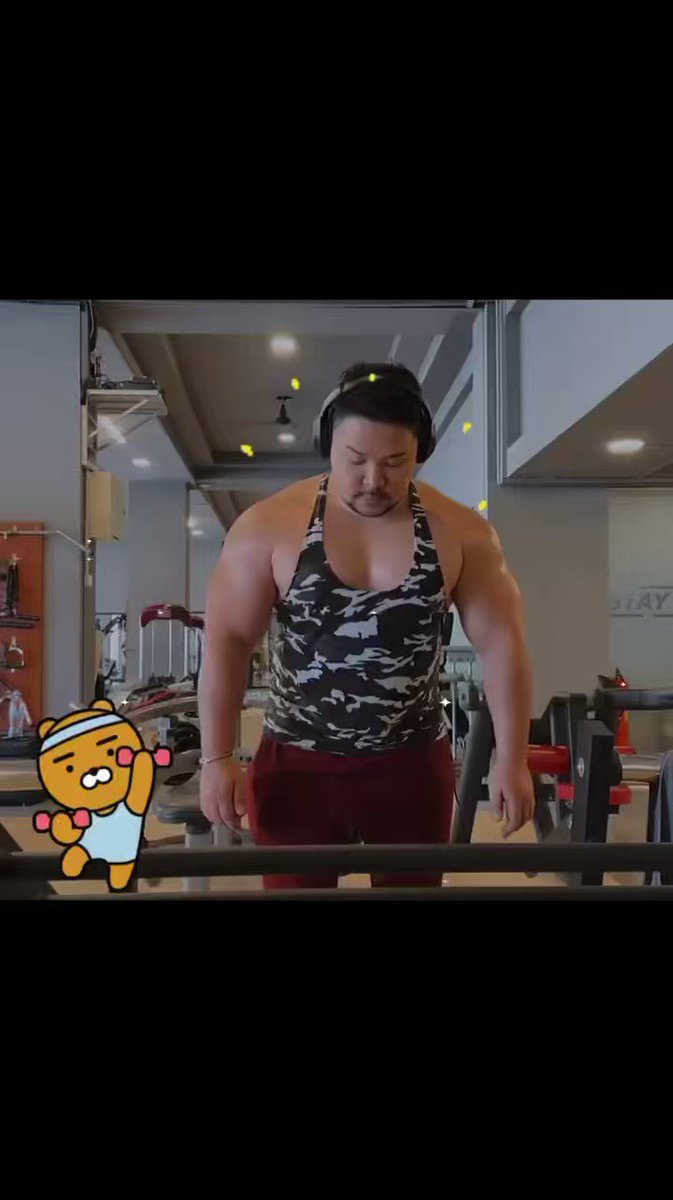 One of my fave last touches before i call it a day at the gym… #gym #muscle #musclemass #musclegrowth #motivation #pump #fit #stocky #asian #asianmuscle #asianbear