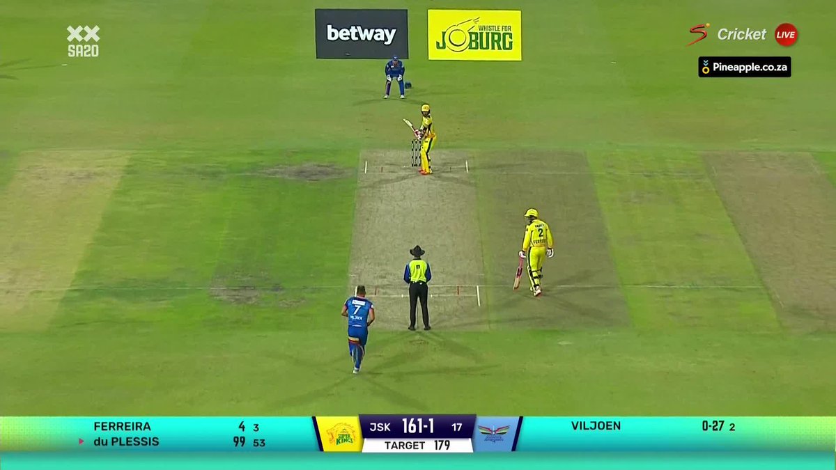 FAF DU PLESSIS IS THAT GUY FOR REAL! 🔥🔥🔥 We have the first 𝐂𝐄𝐍𝐓𝐔𝐑𝐘 of the #Betway #SA20 tournament 💯