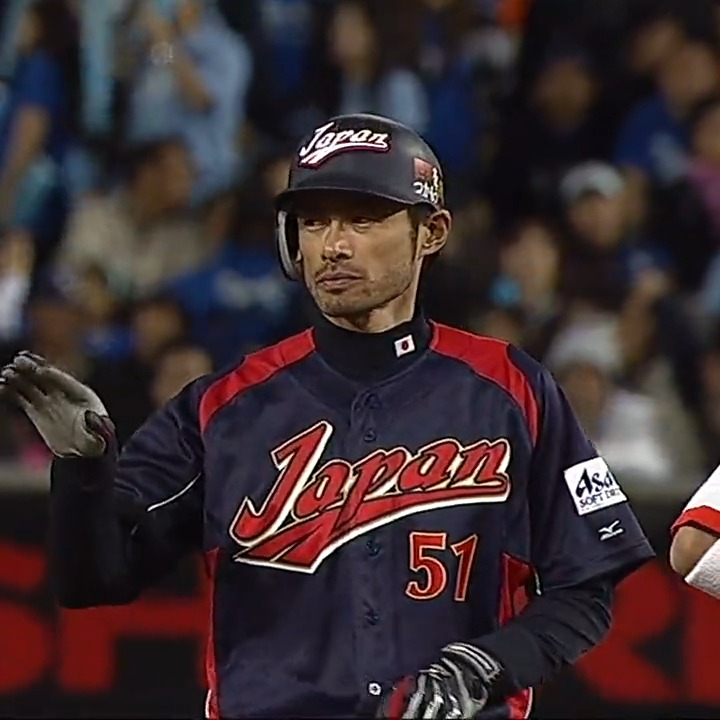 Ichiro came up clutch in the 2009 World Baseball Classic final. His go-ahead hit in the 10th inning led to Japan's title. 😤