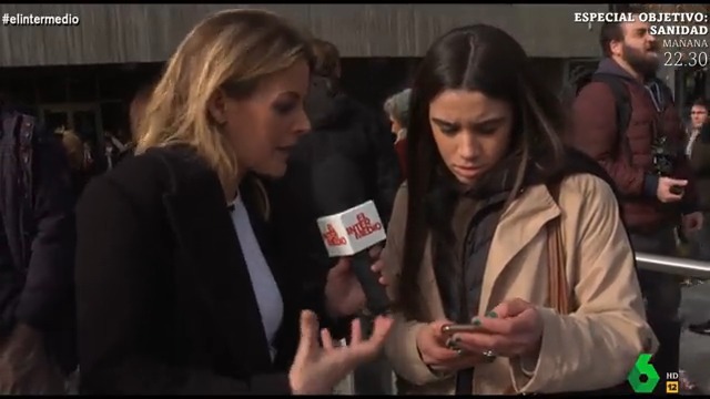 Tremenda pillada a toda la cuadrilla de Nuevas Generaciones que coló Ayuso en su acto con permiso especial (código QR) para que le aplaudieran, le gritaran presidenta y abuchearan a los discursos críticos. Fue un acto de campaña electoral. #AyusoNonGrata 👉