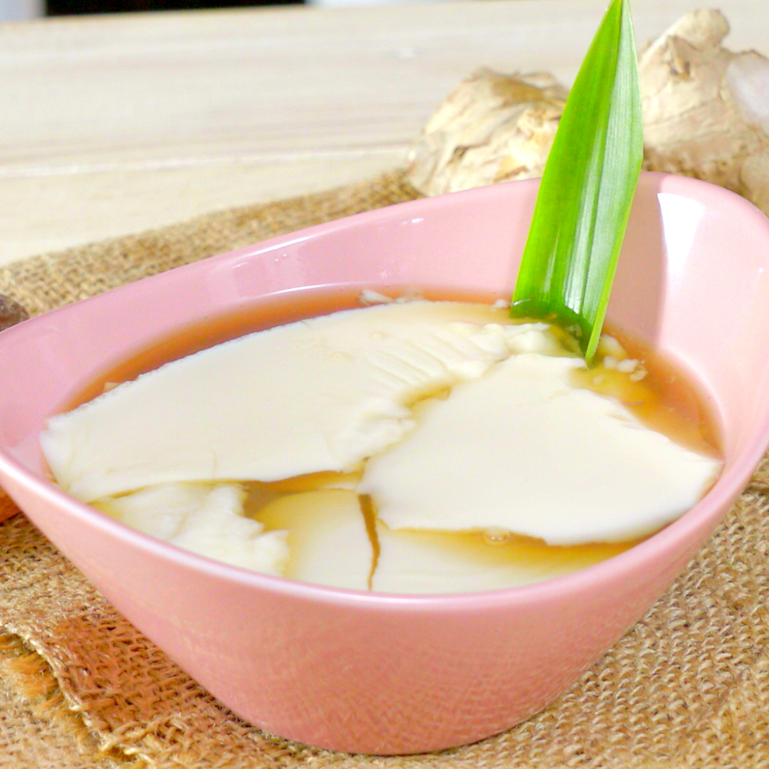 Kembang Tahu Kuah Jahe ini udah jarang banget nih yang jual, buat kamu yang lagi pengen nikmatin kembang tahu ini, bisa banget bikin sendiri di rumah. Anti gagal mimin jamin, cus langsung praktekin cara buatnya. Resep lengkap klik :