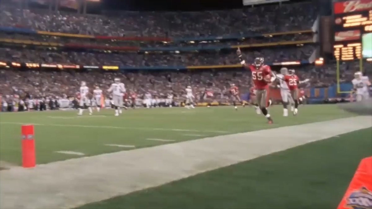 In "The Pirate Bowl," it was the Tampa Bay Buccaneers' defense that delivered the offensive punch against the Raiders. #OTD in 2003, a Super Bowl-record THREE pick sixes fueled Tampa Bay's 48-21 blowout win over Oakland in Super Bowl XXXVII. 🎥: NFL