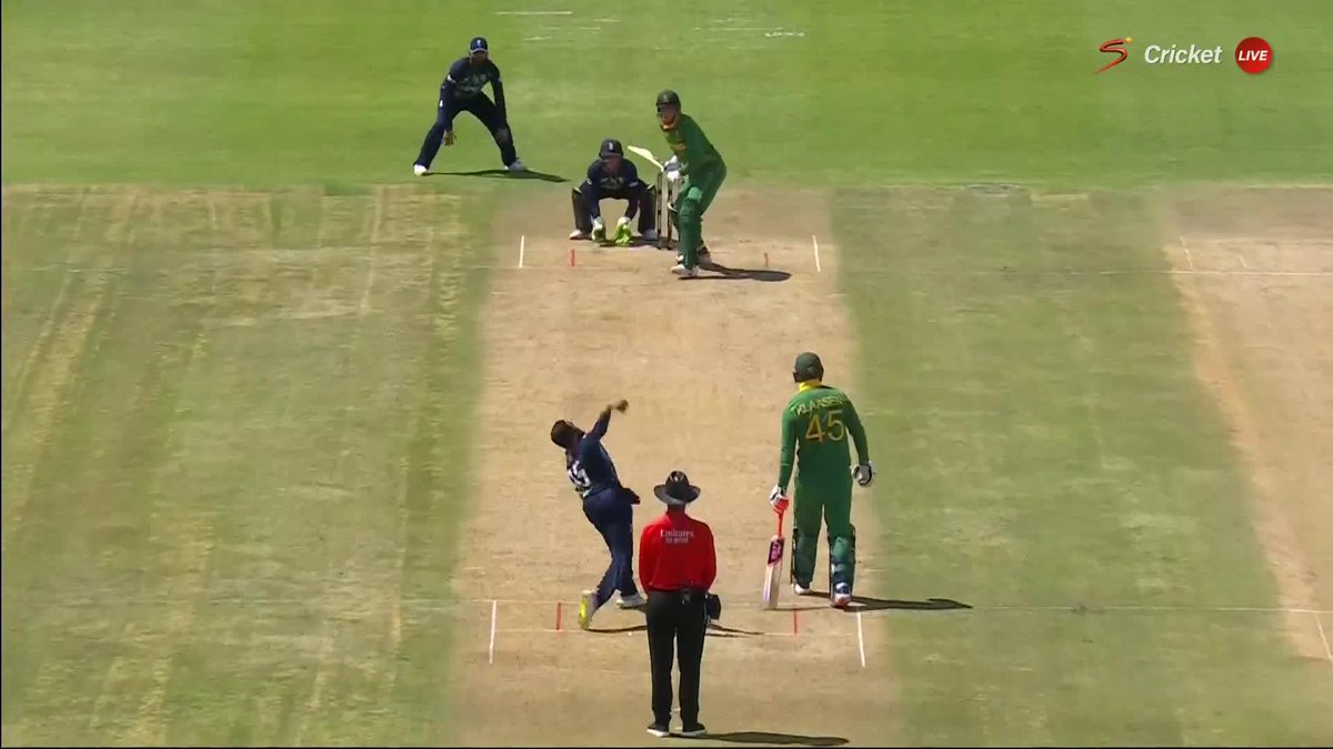 💯💯💯💯💯 Rassie van der Dussen does it AGAIN! He brings up his fourth ODI ton off 110 balls 🙌 📺 Stream #SAvENG live: