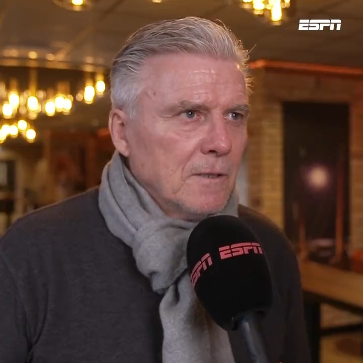 Keje Molenaar, voormalig speler van Ajax en FC Volendam, is duidelijk: "Alfred Schreuder is het slachtoffer van het verkeerde beleid bij Ajax."