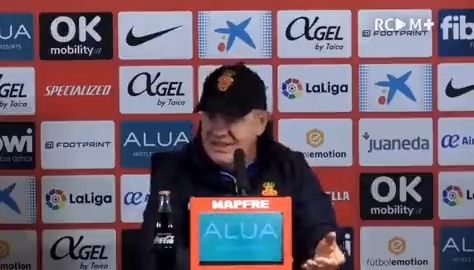 ๐ฃ๏ธ "El dinero que hay en el fรบtbol, fuera cuesta mucho. ยฟTรบ sabes lo que son 500โฌ para la gente que estรก ahรญ fuera?" Javier Aguirre y la viral reflexiรณn sobre el dinero y los jรณvenes en el fรบtbol... ยกEs para ponerla en bucle! ๐๐ป๐๐ป