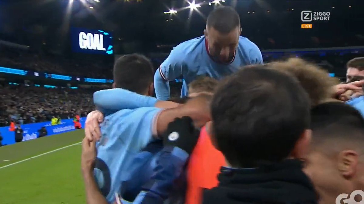𝗡𝗔𝗧𝗛𝗔𝗔𝗡𝗡𝗡𝗡𝗡 💪🏼 AKÉ SCHIET HEM ER IN ☄️ #ZiggoSport #MNCARS