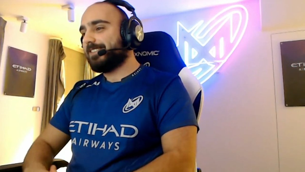 I'm speechless. KuroKy💙💜 Watch the full interview on Youtube: 🖥️ #StarsAlign #NGXdota