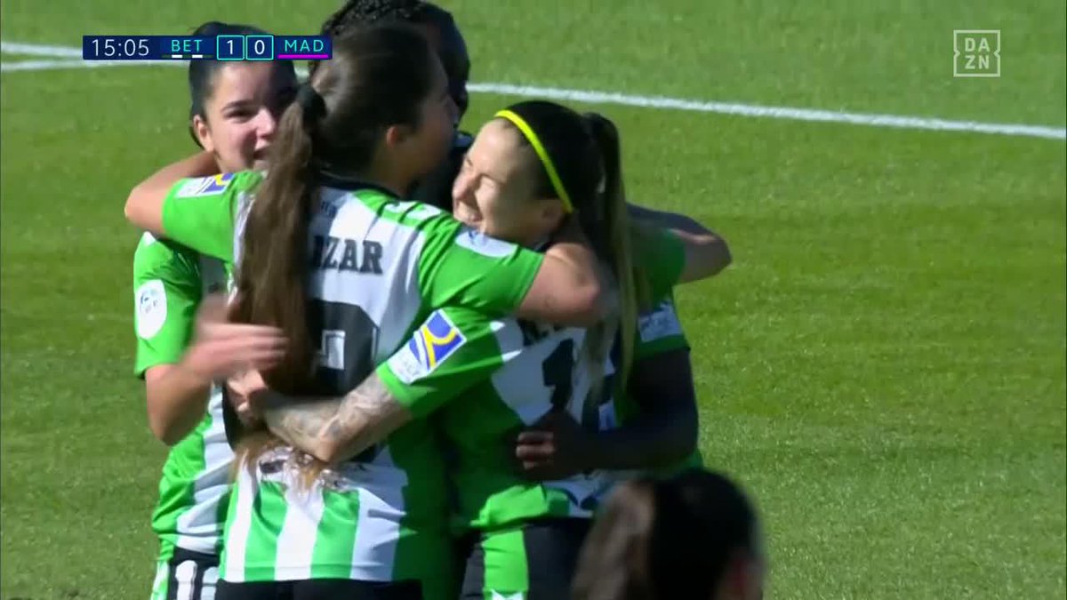 ¡infalible! 🎯 Así fue el gol Asantewaa que adelantó al Real Betis Féminas contra el Madrid CFF #LigaFenDAZN ⚽