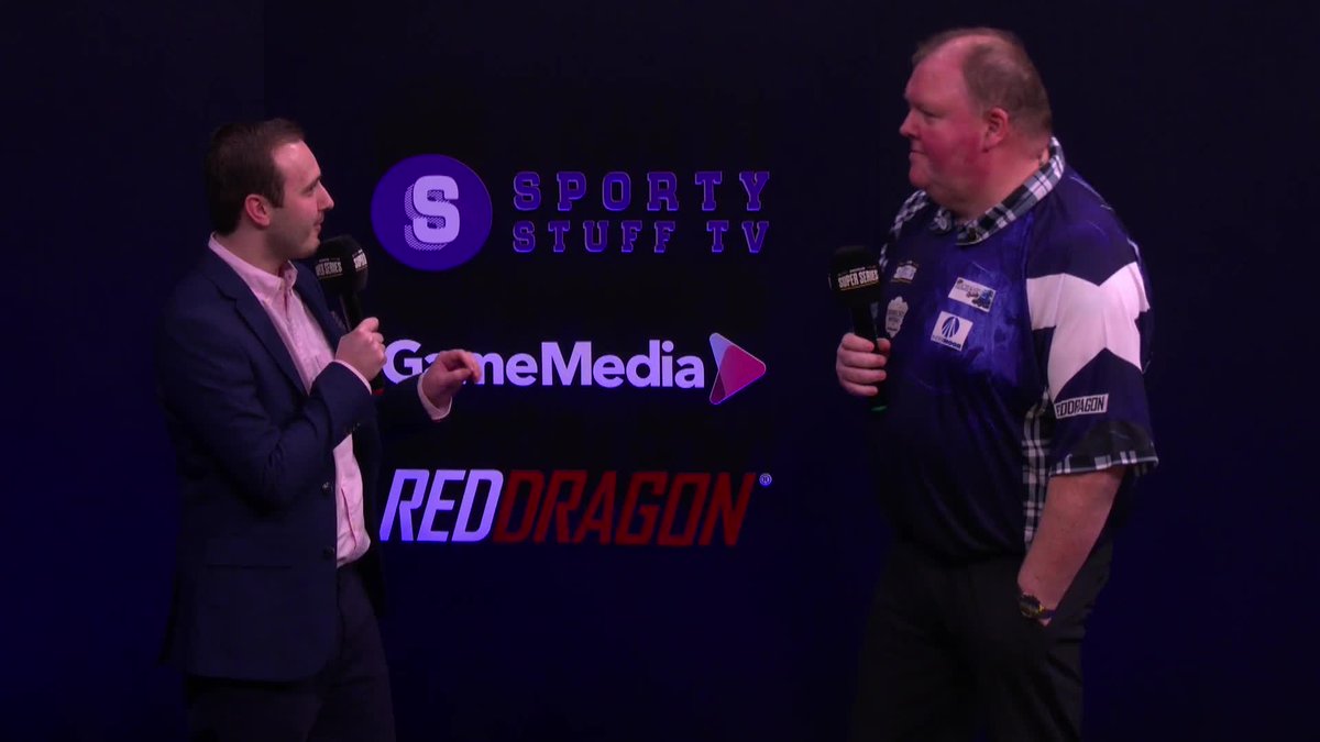 🎙 Henry Deacon and week 12 winner John Henderson caught up on the stage immediately after his winning shot. Congratulation John 🏴󠁧󠁢󠁳󠁣󠁴󠁿