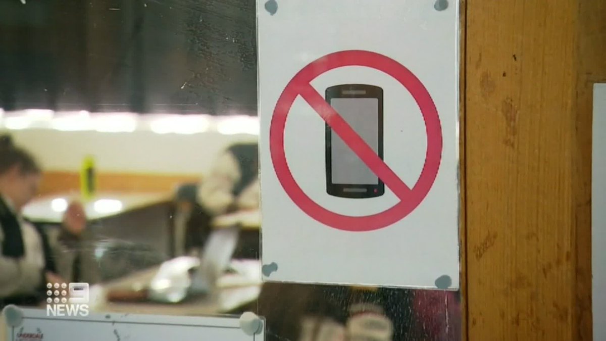 Mobile phones will be banned in South Australian high schools from Monday. The crackdown comes amid a spate of schoolyard violence and pressure to reduce classroom distraction. Inga Neilsen #9News