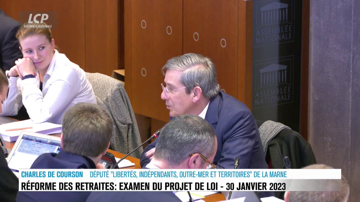 "Expliquez-nous pourquoi vous mettez en extinction 5 régimes [spéciaux], et pas les 9 autres ?", demande Charles de Courson. "Pourquoi en particulier, vous mettez en extinction le régime des membres du CESE, et pas celui de l'Assemblée nationale et du Sénat ?". #Retraites #DirectAN