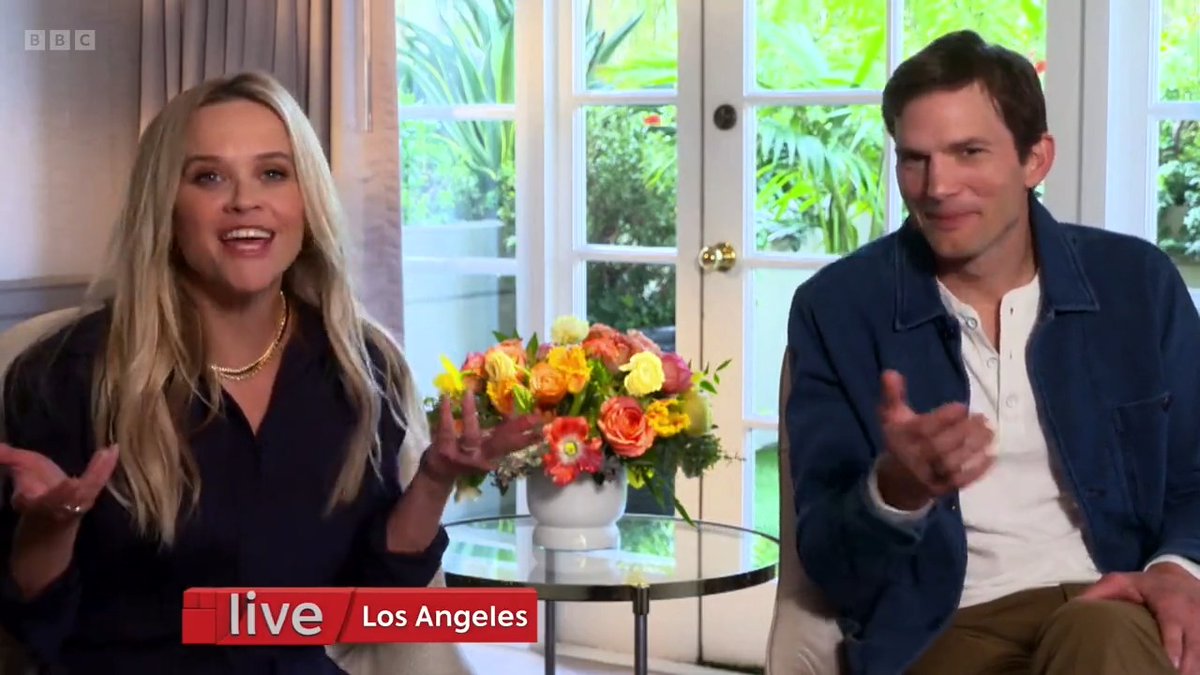 👀 Reese Witherspoon to follow in Ryan Reynolds' footballing footsteps...at Arsenal?! Sorry, Jermaine Jenas! 🤣 #TheOneShow 👉
