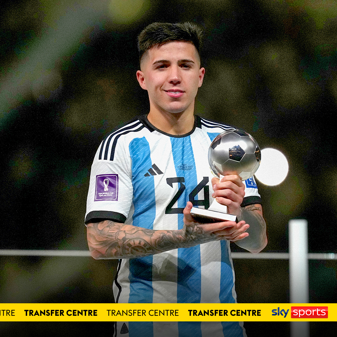 🗣️ "They are doing whatever it takes to sign Enzo Fernandez from Benfica." Kaveh Solhekol explains that Chelsea want to pay Enzo Fernandez's release clause in six separate instalments to avoid issues with FFP ⚽💰