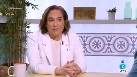 ☕ Ada Colau té "molt clar" que votaria 'no' a la independència | Ajuntament de Barcelona Barcelona en comú 🗣️ "Em sembla irreal. Vull menys fronteres, no hi hauria reconeixement internacional, no és viable" 📲 Gemma Nierga RTVE Catalunya radio4_rne