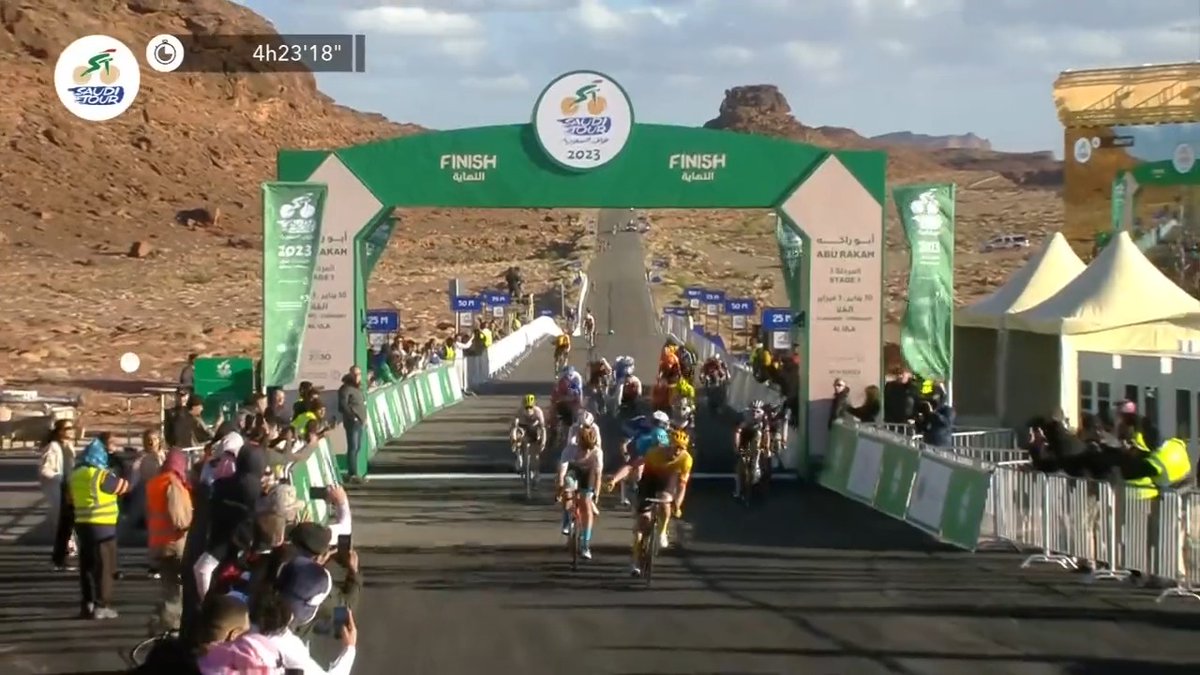 Vikings conquering the desert! 🇳🇴🏜️The U23 ITT world champion, Søren Wærenskjold proved his talent and won stage 3 of @thesauditour in a tough sprint against Jonathan Milan. His first pro win and the first of the year for Uno-X Mobility Cycling . 👏 #SaudiTour