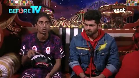 Shiv and MC Stan confess their frustration with Sumbul! Watch the conversation tonight, Before TV only on #VootSelect. #BiggBoss #BiggBoss16 #BiggBossOnVootSelect #BB16OnVS #BiggBoss24hrsLive MC STAN Shiv Thakare Sumbul Touqeer @beingsalmankhan @colorstv