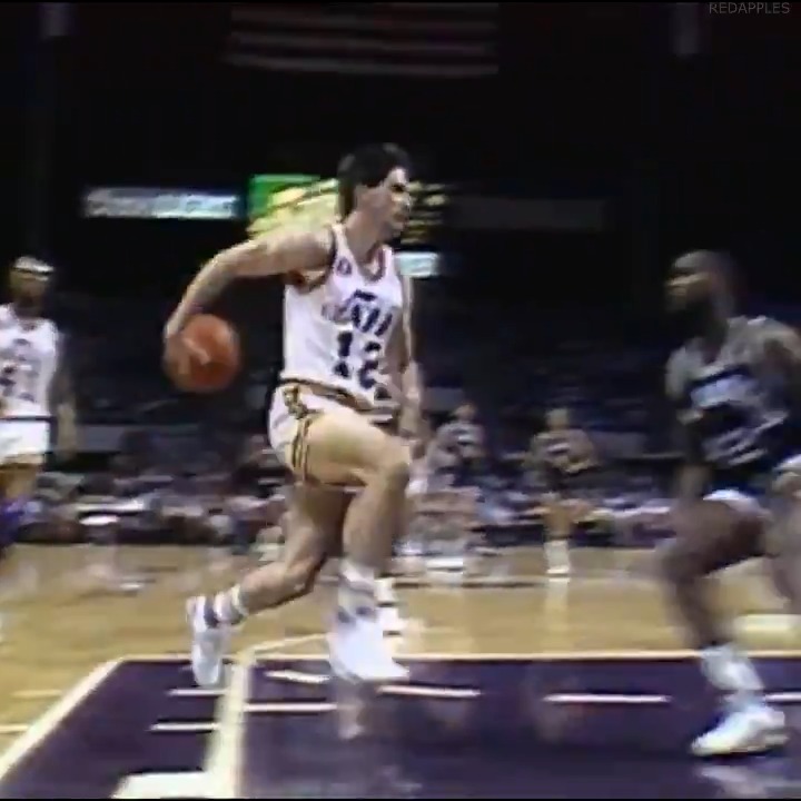 28 years ago today, John Stockton passed Magic Johnson & became the NBA’s all-time assist leader. His AST & STL records will NEVER be broken. ASSISTS Stockton: 15,806 Kidd: 12,091 CP3: 11,246 LeBron: 10,338 STEALS Stockton: 3,265 Kidd: 2,684 MJ: 2,514