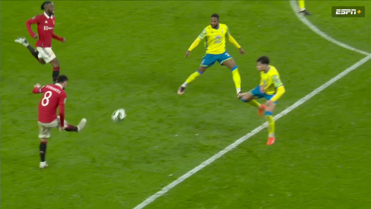This pass from Bruno to setup Man United's second goal 😱