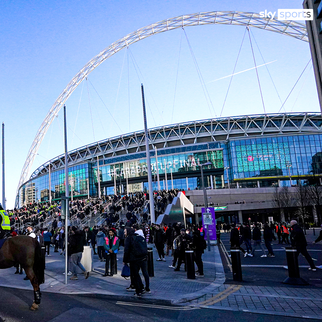 BREAKING 🚨: The Carabao Cup final between Manchester United & Newcastle United will be the first major domestic English men's final in nearly 35 years where some fans will be allowed to stand.