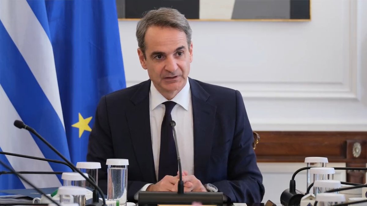 Καταθέτουμε στη Βουλή μία πολύ σημαντική διάταξη για την προστασία της δημοκρατίας από εγκληματικές οργανώσεις και πρόσωπα. Μία διάταξη αντίστοιχη με αυτή που ισχύει ήδη σε αρκετές ευρωπαϊκές χώρες και αποβλέπει στη θωράκιση της ομαλότητας και των συνταγματικών ελευθεριών.