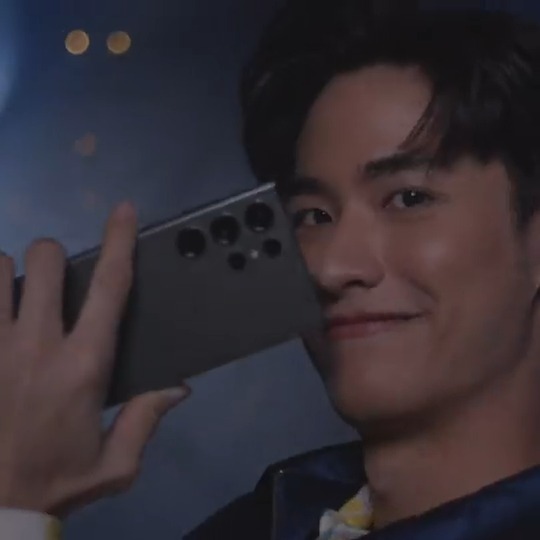 เตบอกเลย Galaxy S23 Ultra ใหม่! กล้องอย่างพี๊คคค "เห็นกาแลคซี่ครบทุกดวง" จองเลยรับโปร 3 ต่อ 👉ฟรี ความจุเพิ่มเป็น 2 เท่า มูลค่าสูงสุด 10,000.- 👉เก่าแลกใหม่ ลดเพิ่มสูงสุด 5,000.- 👉ส่วนลด30% แลกซื้อ Galaxy Watch5 l Buds2 Pro ถึง 23ก.พ.66 #GalaxyS23 #SamsungUnpacked #SharetheEpic