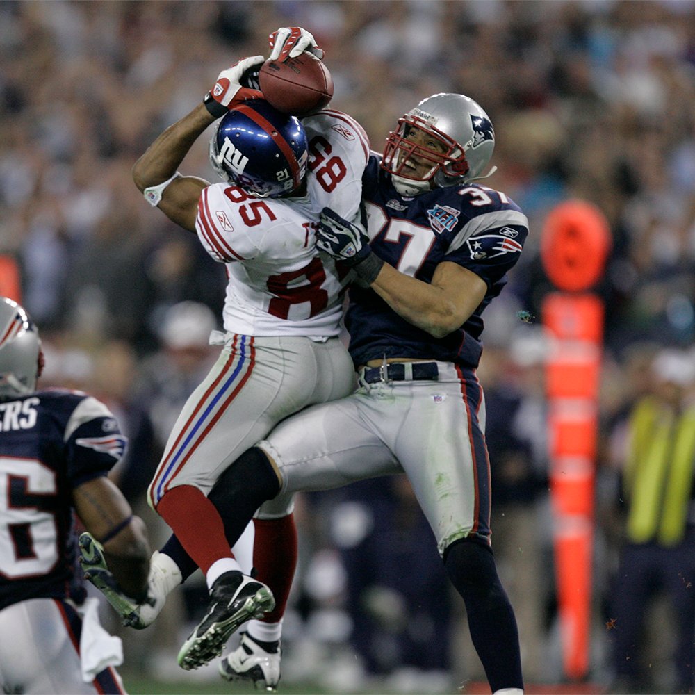 15 years ago today in Glendale, AZ… David Tyree had a football on his helmet. #SBXLII (via NFL Legacy)