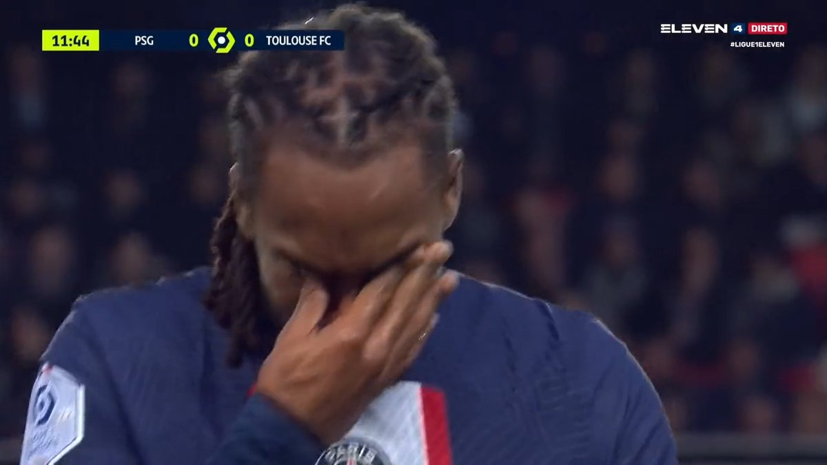 Força, Renato 🙏 #Ligue1ELEVEN